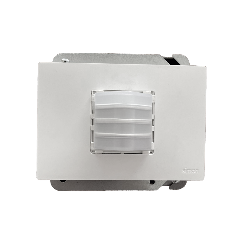 AS316S Marco blanco con placa metalica para caja americana