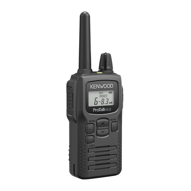 PKT-300K Radio portátil UHF 450-470 MHz, 2 W, 16 canales, Resistente a Golpes MIL-STD-810, manos libres VOX. Incluye antena, batería, cargador y clip
