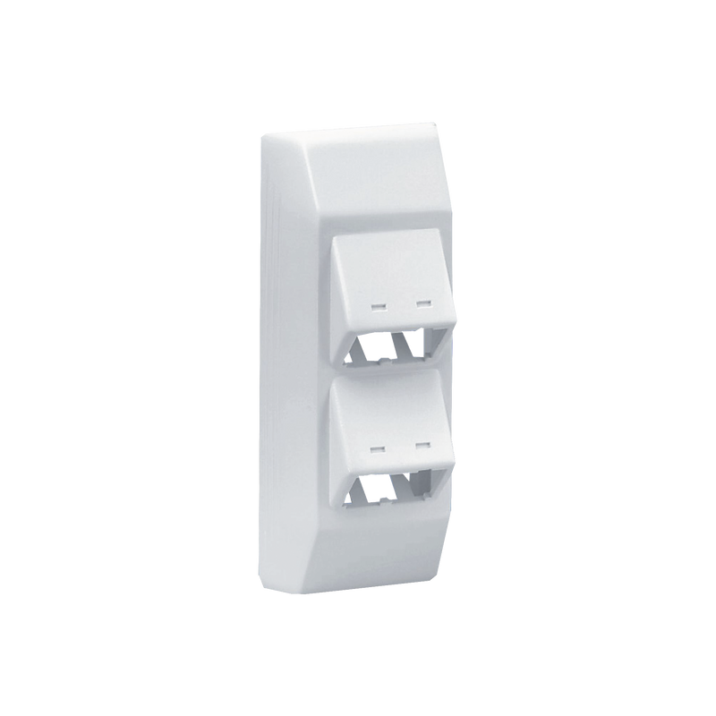 T45HDBIW Soporte Con 4 Puertos Mini-Com, Con Bisagras de Instalación a Presión, Para Canaletas T45, Material PVC Rígido, Color Blanco Mate