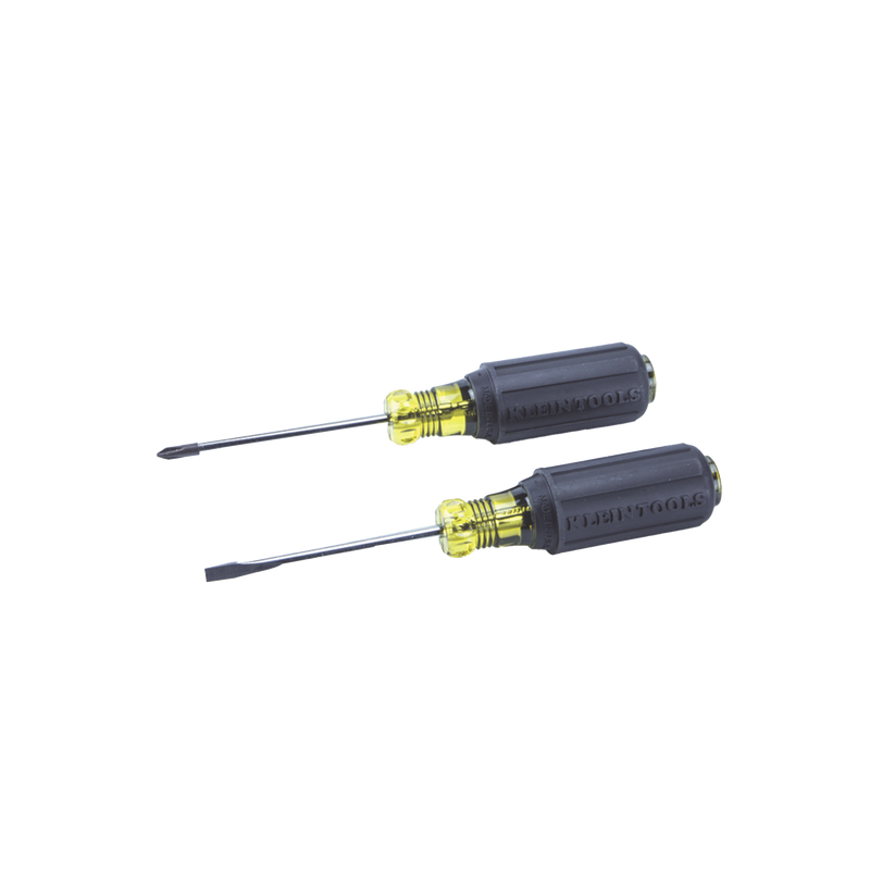 Juego de 8 Desarmadores con Mango Cushion-Grip?: 2 de punta Plana de 1/4 (6.4 mm) y 5/16 (7.9 mm); 2 de punta Cabinet de 5/16 (7.9 mm) y 3/16 (4.8 mm); tres de punta Phillips n.º 1, n.º 2 y n