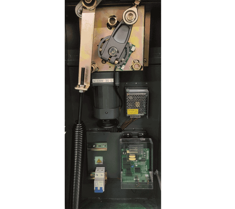 ZKTECO CMP200R - Barrera Vehicular Derecha / Brazo Telescópico de 2.6 hasta 4.5 metros / 3 Seg. / Dirección Ajustable (a Izquierda) / Gabinete con Luz Led Indicador de estado / Sistema Inteligente anti-impacto/ Incluye 2 controles remotos