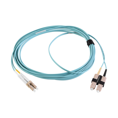 Jumper de Fibra Óptica Multimodo 50/125 XGLO OM3, LC-SC Duplex, OFNR, Color Aqua, 3 Metros (9.84 Pies)