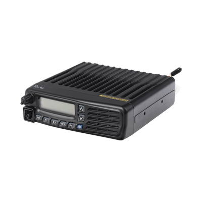 Radio Móvil Digital NXDN, 50 W, 136-174MHz, 512 canales, analógico, digital, mezclado, convencional, trunking y multitrunk. Incluye micrófono, cable de corriente y bracket.