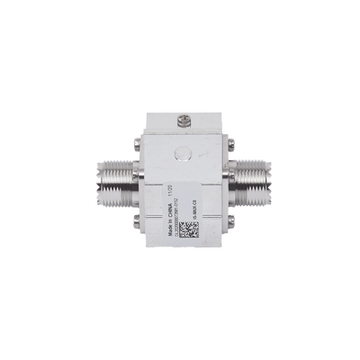 Protector RF Coaxial Contra Descargas Atmosféricas Para 1.5 a 700 MHz Con Ceja Lateral y Conectores UHF Hembra