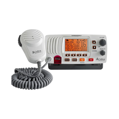 Radio móvil marino VHF clase D con antena interna de GPS, función de megafonía y grabador automático de 20 segundos de audio recibido. cuenta con los canales Internacionales, de Canadá y Estados Unidos