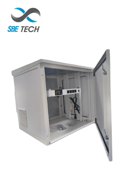 SBE TECH SBE-FRT9UR - Gabinete Exterior 19" 9UR / Alto 599 mm / Ancho 606 mm / Profundidad 552 mm / Acero Galvanizado / Pintura Electroestática / Color Gris / INCLUYE 1 HERRAJE PARA FIJACION A PARED, TORRE  O POSTE