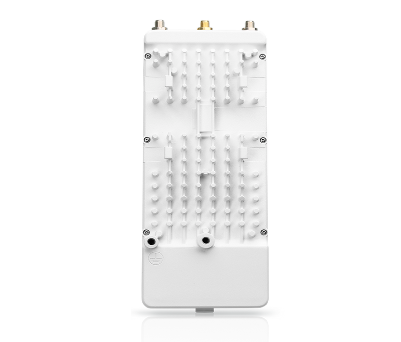 UBIQUITI AIRFIBER AF-5XHD - Radio conectorizado AirFiber X clase Carrier para uso exterior en frecuencias de 4.8GHz a 6.2GHz, alcanza velocidades de hasta 1 Gbps con 26 dBm de potencia de transmisión utilizando tecnología LTU , IP67, 1 Puerto RJ45 GbE.