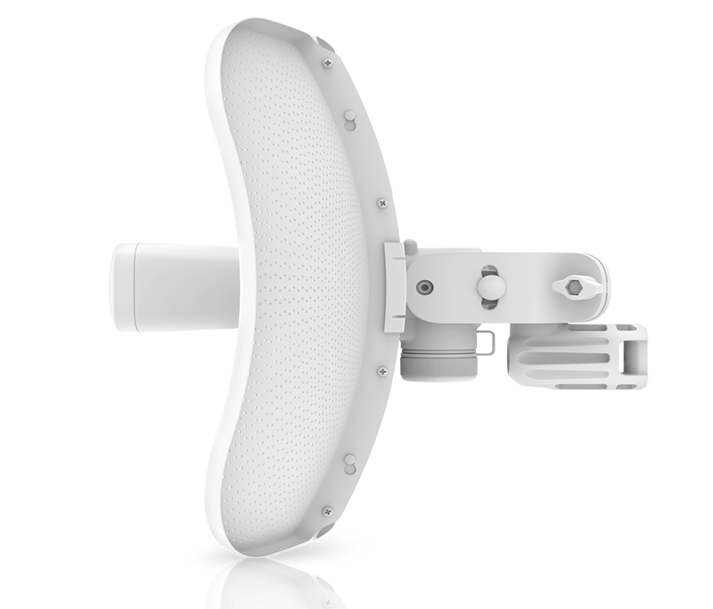 UBIQUITI LITEBEAM AC LBE-5AC-GEN2	- Radio con antena integrada Airmax AC GEN2 5.8GHz diseñada para uso en exteriores con una antena de 23 dBi y una potencia de transmisión de 25 dBm, ofrece un rendimiento de hasta 450 Mbp.