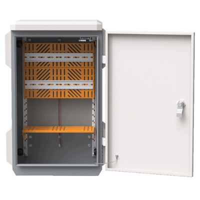 IP55 PROTECCIÓN CONTRA INGRESO EXCELENTE DISEÑO A PRUEBA DE POLVO Y AGUA QUE PROTEGE EL EQUIPO DENTRO DE LA CAJA EN EXTERIORES