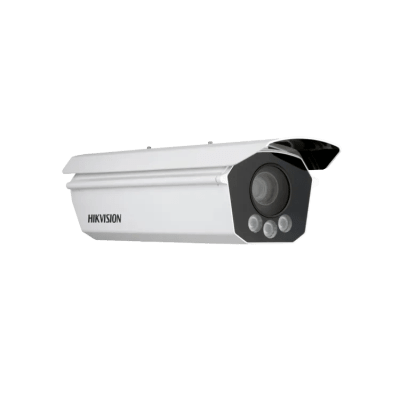 Cámara Checkpoint DarkfighterX 12 Megapíxel / Doble Sensor 1.1'' GMOS / Lente Fijo 50 mm / IR 30 m (98.4 ft) / ANPR / Detección de Infracciones / IP67 IK10